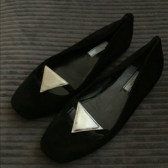 Prada Black and Silver Flats with Geometric Accents - Picture 1 of 10